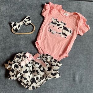 Brand Unknown Baby Girl’s 3-6 Month Outfit